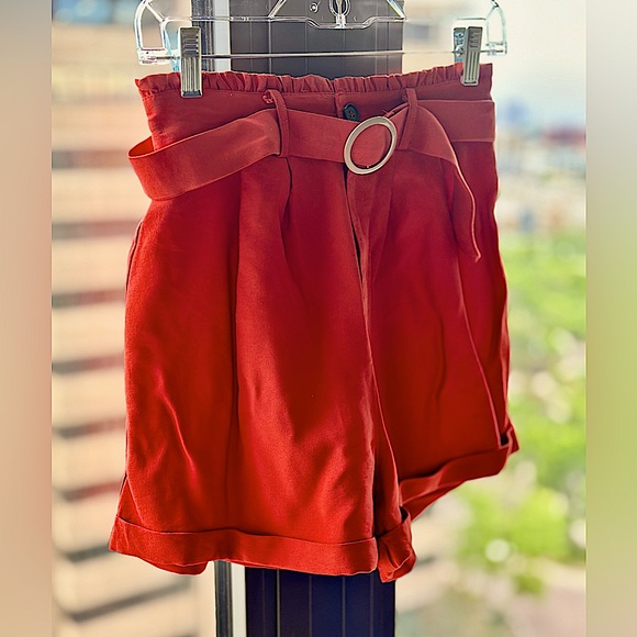 NWOT | Sadie by Sage | Linen Cuffed Ruffled Shorts - Picture 1 of 8